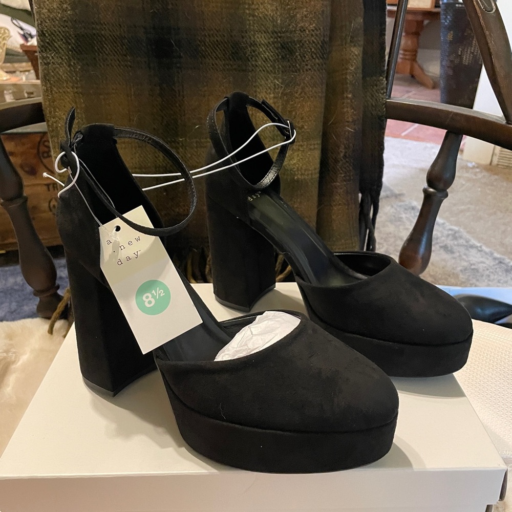 A New Day Elegant Black Platform Shoes